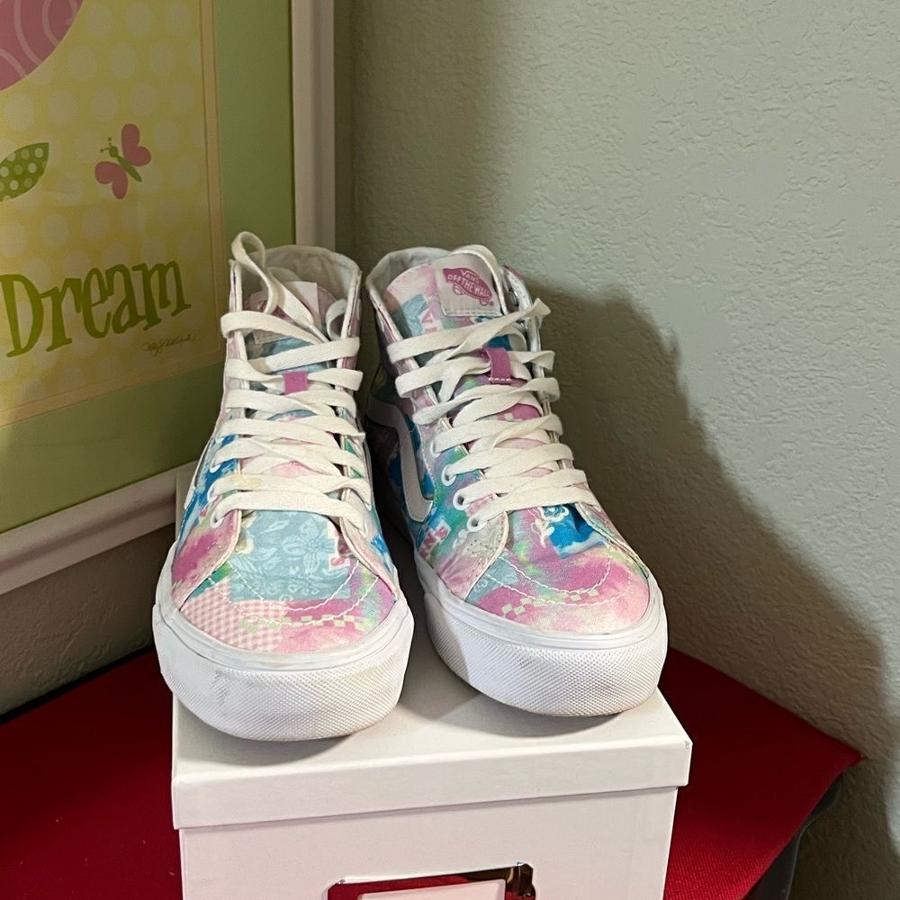 Van’s Pink & Blue Colorful High-Top Sneakers 8.5